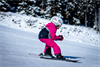 Kind beim Skifahren